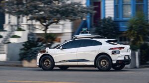 Waymo-Driver-3-300x167 Carros Autônomos: Transformando o Transporte Urbano